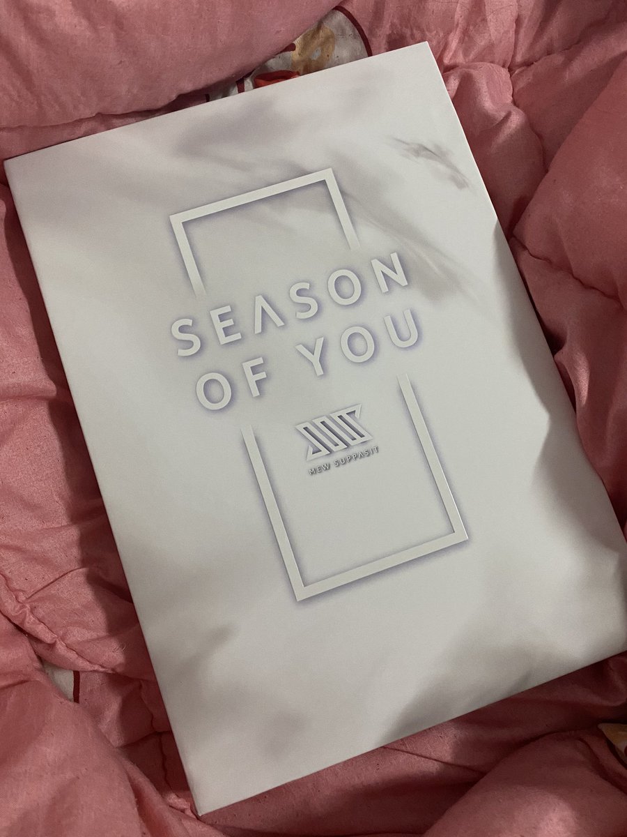 wooseok_x101's tweet photo. ขาย อัลบั้มเปล่า Season of You Ver.A
- อัลบั้ม + แผ่นซีดี + โฟโต้บุ๊ค
- แกะลุ้น GDT เฉยๆ
- ของจริงใหญ่มาก งานสวยมาก

🐥 ราคา 600 ฿ รวมส่ง (ใหญ่และหนักมาก)
สนใจ DM ได้เลยน้าา มีแค่บั้มเดียว

#MewSuppasit
#mewlions
#หวานใจมิวกลัฟ
#SeasonOfYou
#ตลาดนัดหวานใจ
#ตลาดนัดมิวกลัฟ
#มิวกลัฟ https://t.co/BeKKUZ5sxa