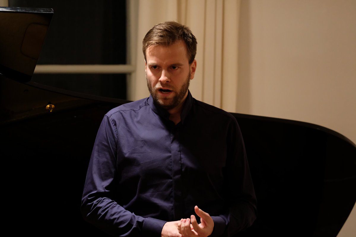 ArabeskeOpus18's tweet photo. Liederabend mit Matthias Winckhler am 26.10.2020.
https://t.co/OCn6KFDraI https://t.co/l4QFch8bKC
