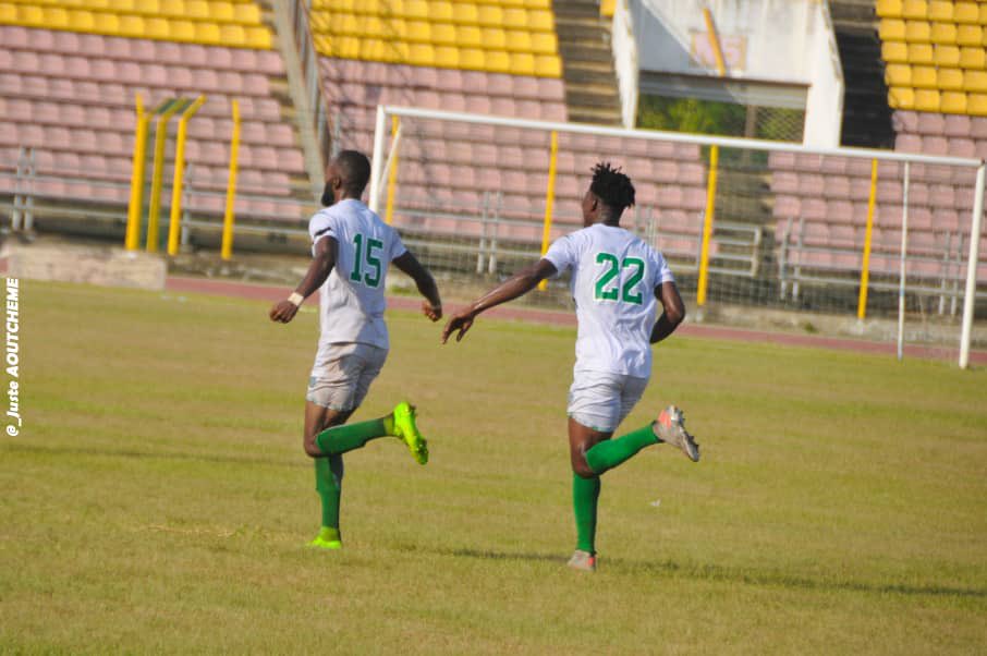BufflesFC's tweet photo. Bonjour Parakou, Bonjour le Bénin
Quelques images de #BUFMCA
📸 Juste Aoutcheme
🟢⚪️ #BufflesFC https://t.co/o5PaaPBPED