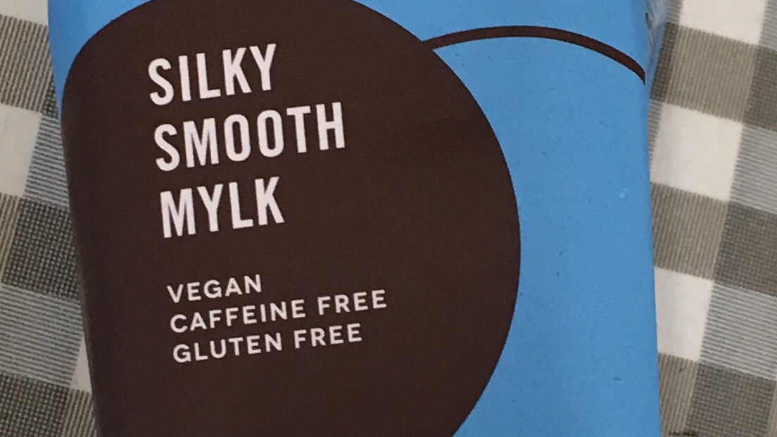 I first saw a carob tree near my father’s village on the Amalfi coast in Italy - the pods resemble runner beans, but are dark brown. Virpi <a href="/Supertreats_uk/">Supertreats</a> uses carob powder to make delicious bars that are caffeine-free and taste just like chocolate 😋😋😋