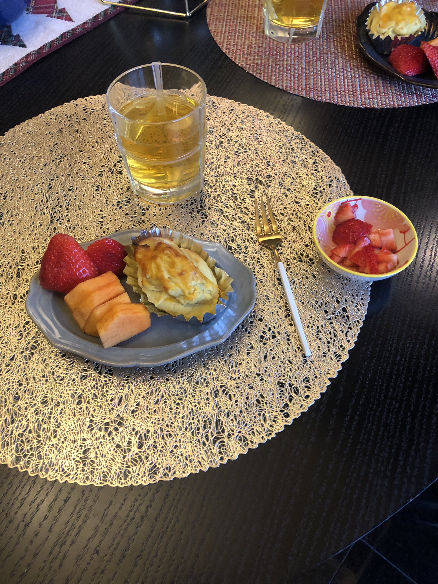 遠藤 舞 ボイストレーナー در توییتر ひぃちゃんがこんなすごい料理を1人で作ってくださったよ すごくない ほぼ野菜メインで味付け全部違って震え た モノは旦那様に媚びてた 藍ちゃんと赤ちゃん可愛かったし酒井さんはバキバキ 私は頭が長い