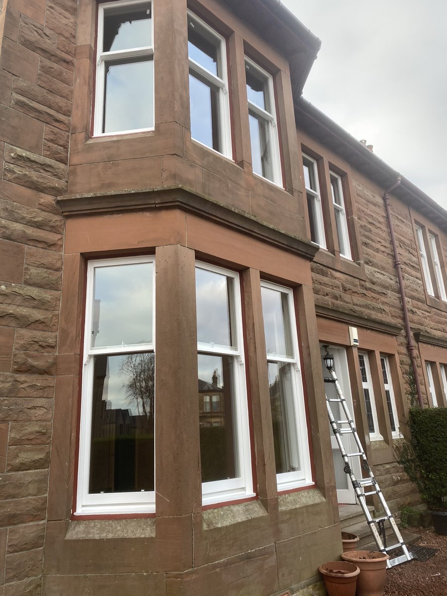 One of the jobs completed last week 🔨 10 replacement sash and case windows. From single glazed to double glazed in time for winter ❄️🥶 Newlands, Glasgow ✅ #sashwindowsscotland #sashwindowsglasgow #windows #sashwindows #victoriansashwindows #conservationarea