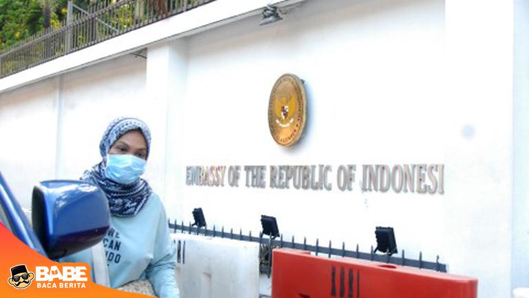 BacaDiBaBe's tweet image. Staf Positif Corona, KBRI Kuala Lumpur Tutup Sementara #KBRI #corona #Disinfektan #MencuciTangan share.babe.news/s/pwTreZmQvR