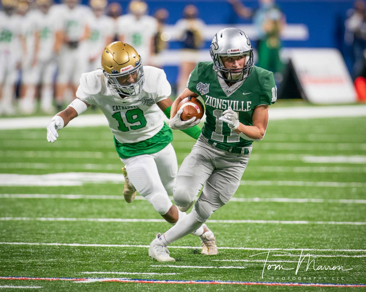 TomMarronPhoto's tweet photo. More of Luke. Yep, when you score 3 TD's and get 150+ yards there are a lot of chances to get play-making pictures. https://t.co/HP74zPZzhB