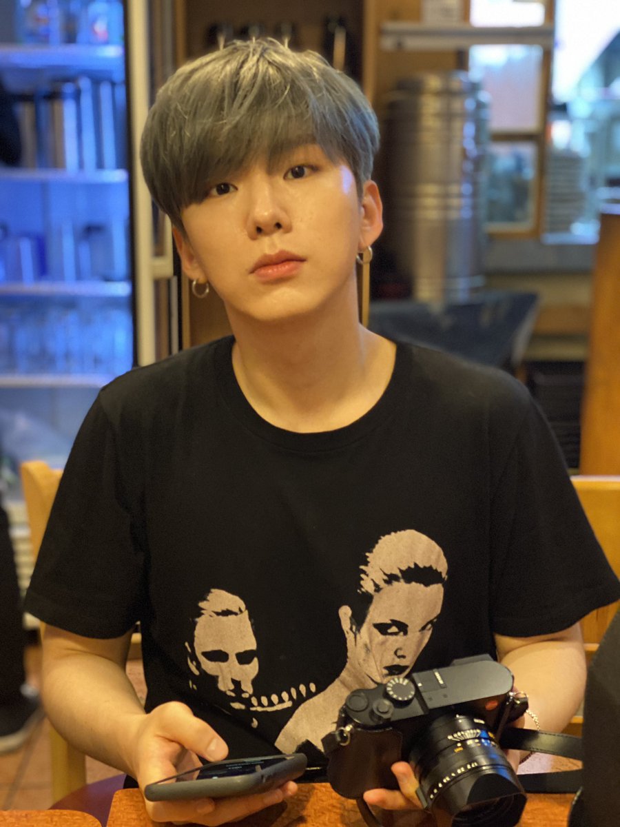 OfficialMONSTAX's tweet image. 우리 기현이형 생일 너무 축하하고 
형의 자신감은 무대아래 늘 날 웃게 하고 무대위에선 늘 멋지게 만들어 ㅎㅎ 많이 사랑하고 항상 고맙고 이제 뭐 다 필요없어 행복하기만 하면돼 형이 알지?? 내 마음?✌🏻🖤 #주헌 #기현이라는_하모니가_탄생한날