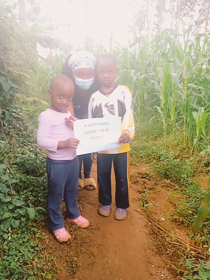 KelcyMuthoni's tweet photo. covid-19 is real lets keep fighting...observe the MOH guidlines.
#AngamizaCorona 
@Amref_Kenya 
@YEDNetworkKe 
@EUinKenya 
@MOH_Kenya https://t.co/C1GMn8DFsj