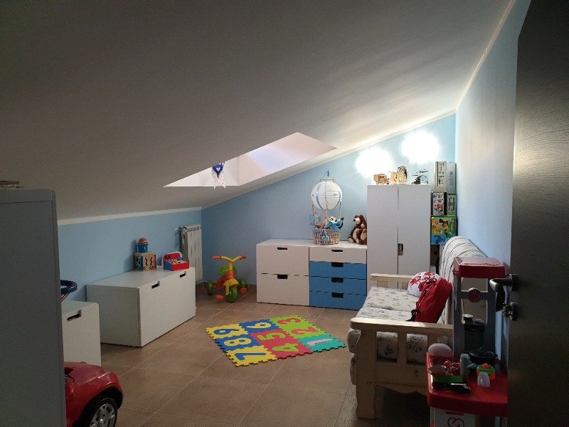 CaseAnnunci's tweet photo. @CaseAnnunci
San Severo via Giuseppe Giusti: in un ottimo contesto residenziale, vendesi attico composto da ingresso su ampia zona giorno con cucina abitabile e zona soggiorno con camino termoventilato.
https://t.co/zZoPQaWRJQ
#sansevero #attico #vendo #foggia #vendita https://t.co/01vh0x3H59