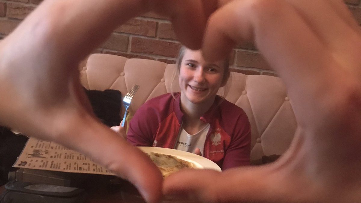 Kontynuujemy serię „trochę szczęścia i odrobina pecha”, tym razem w boulderingu: <a href="/ola_kalucka/">Ola Kałucka</a> awansuje do półfinałów 🤩, a <a href="/NataliaKalucka/">Natalia Kałucka</a> pierwsza pod kreską 😒 #PZAsport #IFSCech @team100pfn <a href="/PolandClimbing/">Poland Climbing</a> #bouldering