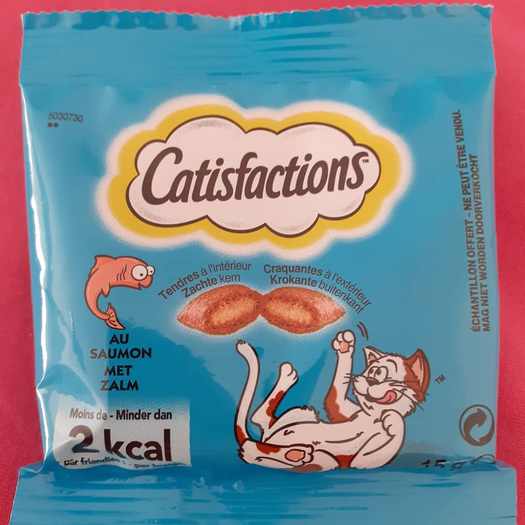 Thelma__Eleanor's tweet photo. Je viens de recevoir des friandises #Catisfactions au saumon - qui veut des échantillons pour leurs chats ?
@VmjLo ? 😉
#InsidersCatisfactions https://t.co/yMKxtJJb8H