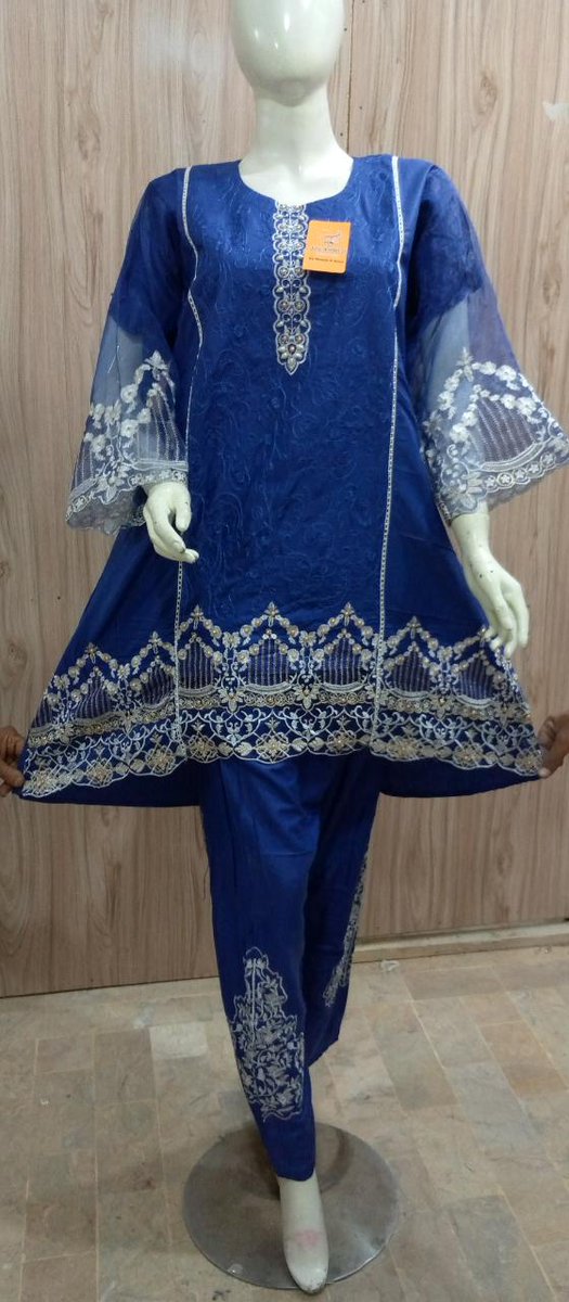 Prime_OSC's tweet image. Contact on watts app #03347367322
کھدڑ، لیلن اور کاٹن کی کرتیاں اور سوٹ آن لائن بہت ہی کم قیمت پر دستیاب ہیں۔