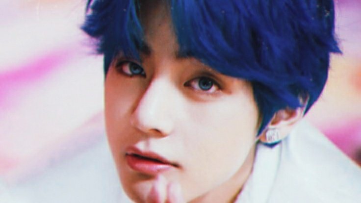 purplesNgreen's tweet photo. TAEHYUNG

-son of Poseidon
-freshman
-major in hunting (weapon: trident/sword)
-minor in visual arts
-could bend water, communicate with animals &amp; could hear anything if he concentrates, cant fly, can turn to merman
-speed: unrivaled in water, very fast in the land https://t.co/LTyVLEEsS5