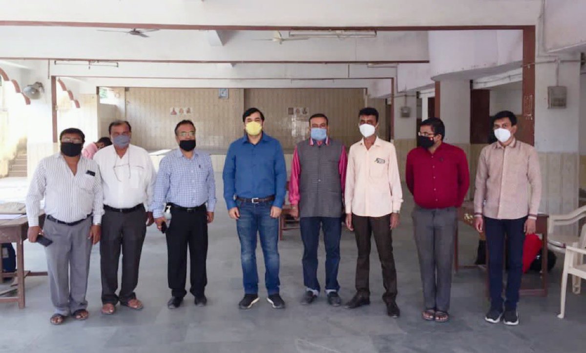 collectorgirsom's tweet photo. Visited various Polling Booths to encourage BLOs and Sector Officers to ensure that Voter List (Matdar Yadi) is updated &amp; all persons aged 18+ are included as part of Special Campaign

@MamVeravalCity @GirElection @CEOGujarat @ECISVEEP @MGirsomnath @pkumarias https://t.co/H5NKRFG0IC