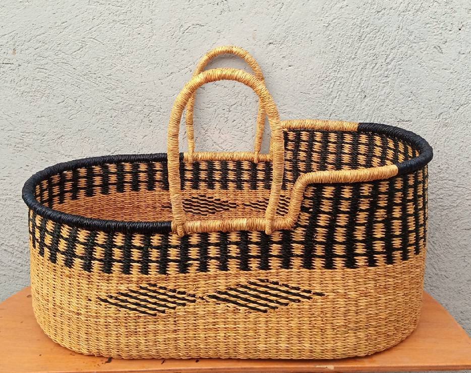 HeritageBaskets's tweet photo. Thanks for the kind words! ★★★★★ "Gorgeous basket and timely delivery" Sarah J. https://t.co/defoK2Uog7 https://t.co/g6x8hJQ5Pi