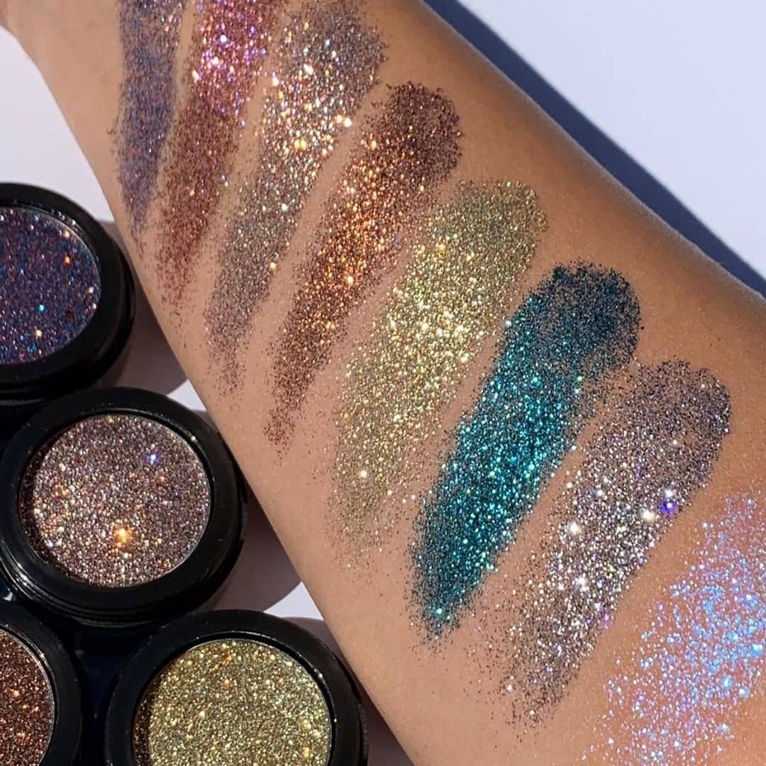 LuxuryMakeupwig's tweet photo. Lagirl glitters❤️❤️❤️ now available in store
Please keep your orders coming cos we are always happy when you're happy
To order: 🛒🛒Call/WhatsApp:08143595011
Slaying is a must😘
#ASUU #9ice #PrettyGirlsForProChoice #prettymike #TOTMCI #EricaTheLegend #EnjoyMyself https://t.co/GaCUR4ynGE