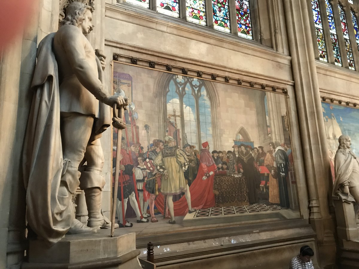 Socksoff1's tweet photo. #throwback "You can visit but you can't sit on the benches" Blog 6/10/17 @Emma_James https://t.co/mJsaUVn36E @UKParliament @BritMums #tours #bloggers #BML17 #politics #history #education #architecture @HouseofCommons @UKHouseofLords #tourism #travel #London #hightea #teaandcake https://t.co/iom4XhdpYa