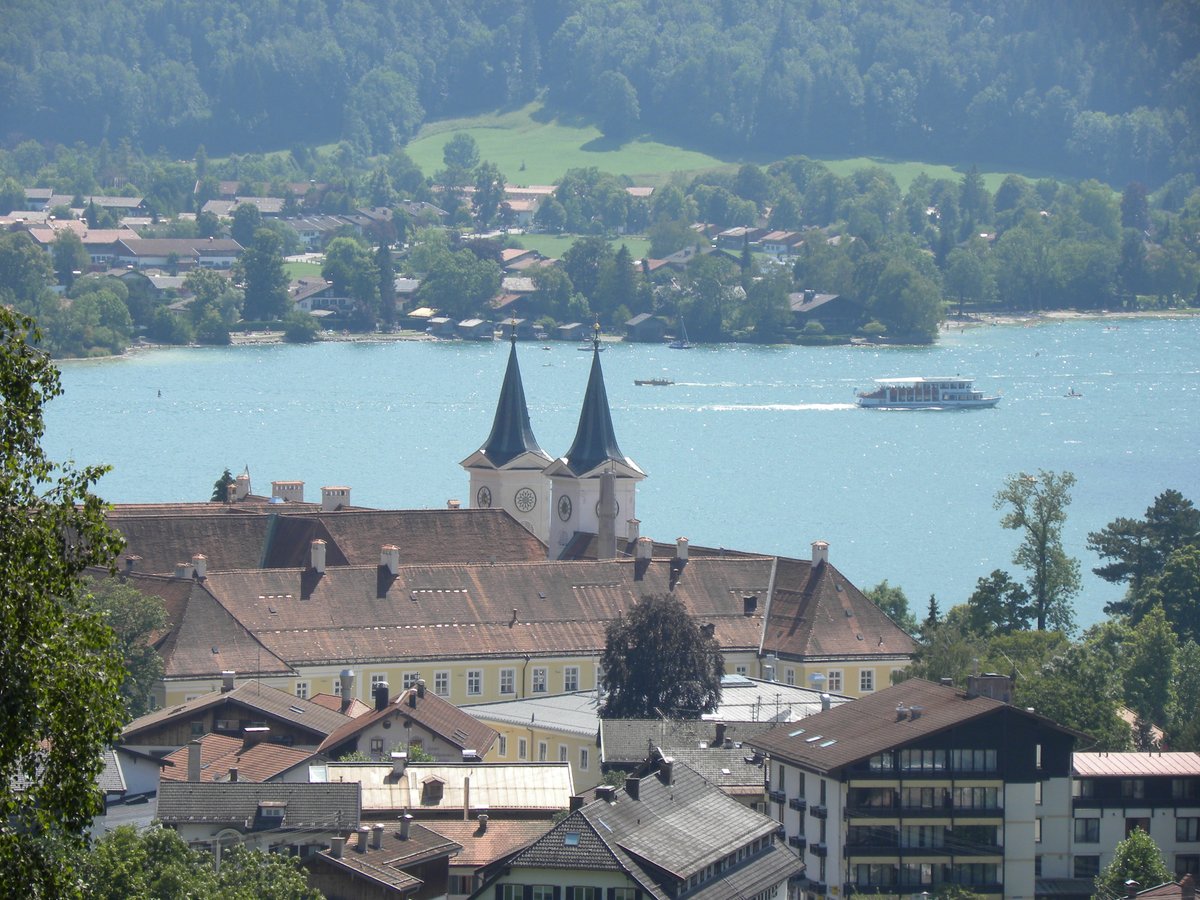 熊谷 徹 欧州コロナ通信 第463回 年11月22日 ドイツのバイエルン州政府が無料でコロナ検査を行う理由は 所得の差によって 検査を受けられるかどうかに違いが出てはならない という公共精神です こういう点にもドイツの社会保障重視の姿勢が表れ