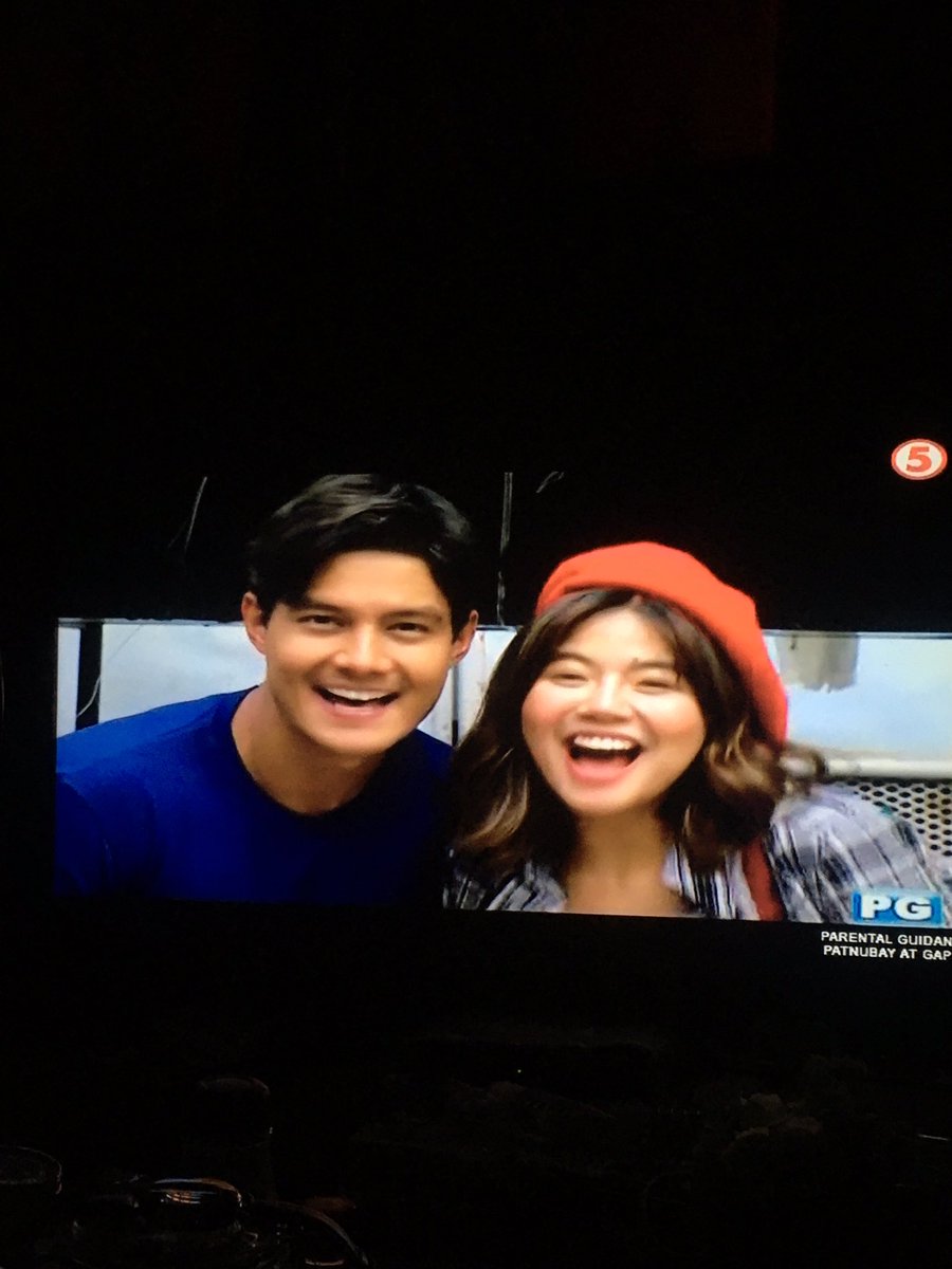 HedwigSnatchedt's tweet photo. eh yung sabay ang Sunday 'Kada at Dear Uge sa spoof ng Emily in Paris haha.  💕 @sundaykada #SundayKadaAtYourService @milesocampo_14 @dmatsunaga https://t.co/nqhbAa6TFg