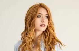 Happy Birthday to ,Katherine McNamara.
(November 22, 1995) 