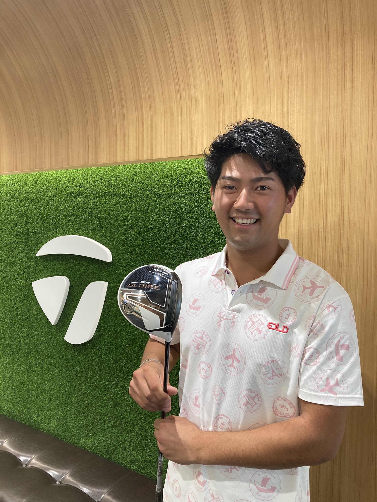 テーラーメイドゴルフ Japan チームテーラーメイド の 石坂友宏 プロ が今週末行われた ダンロップフェニックス で Simグローレ ドライバー と Tp5x ボールを武器にプロ3戦目で2位に これからの活躍にご期待ください テーラーメイド T