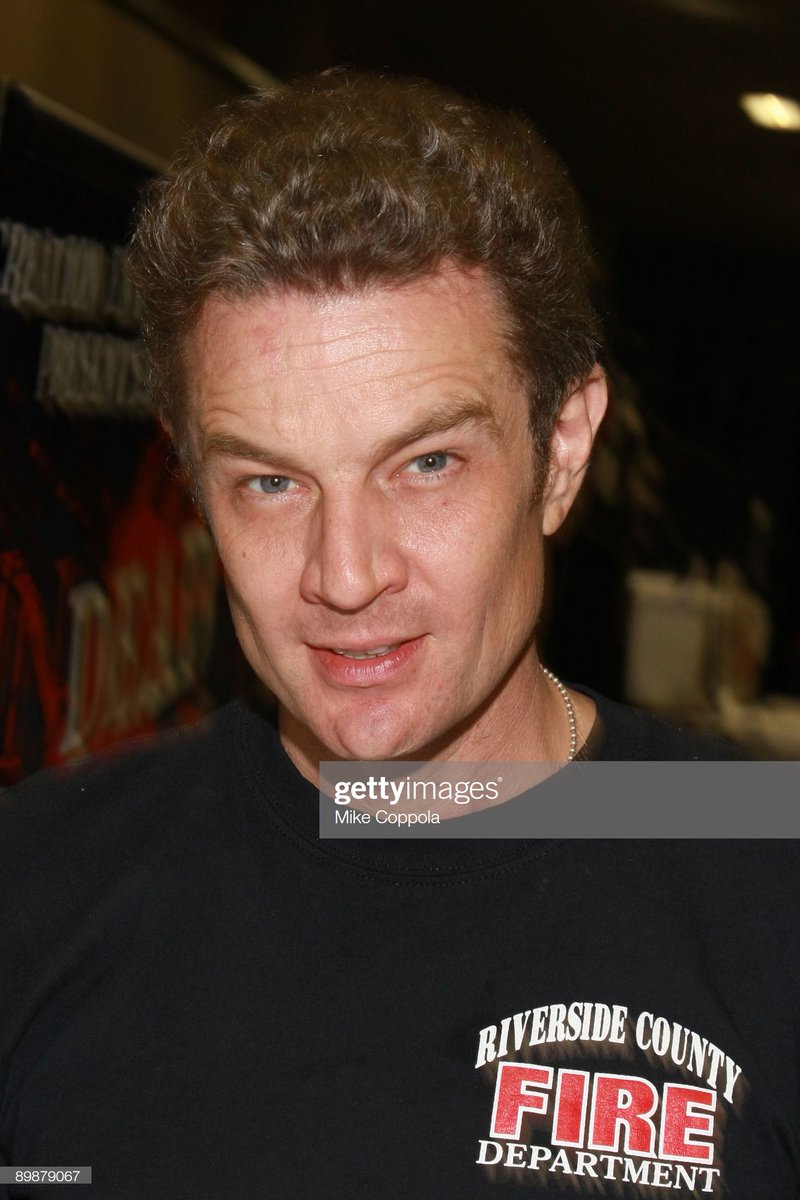 jamie_marsters's tweet photo. James Marsters News+ My tweets: * Sun, 12:01: Pics of the Day: @JamesMarstersOf at @FANGORIA's Weekend of Horrors 2009 #JamesMarsters #Fangoria #WeekendOfHorrors @CreationEnt https://t.co/guK3O8199h * Sun, 12:07: * Sat, 12:01: Pics ofโฆ https://t.co/se5DRxSpql @JamesMarstersOf