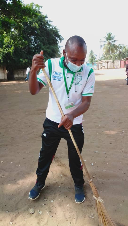 Hier le MAJ Maritime ATBEF a commencé la célébration de sa journée avec une activité de salubrité publique faite à Kpogan dans la commune du Golfe 6. Cela a été suivie de sensibilisation sur la PF. <a href="/ippf/">IPPF Global</a> <a href="/IPPFAR/">IPPFAR</a> <a href="/atbeftogo/">ATBEF TOGO</a> <a href="/AtbefP/">ATBEF PLATEAUX</a> <a href="/AHayathe/">AYEVA Hayathe😍</a> <a href="/ATCHOUJeanMarie/">Jean-Marie ATCHOU</a> <a href="/EKotoutou/">eugenie kotoutou</a>