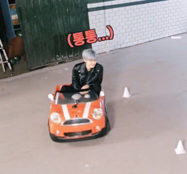 ถ่ายแบบ                                 ชีวิตจริง