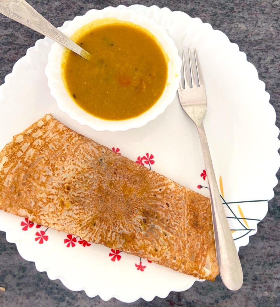 DrBpatel's tweet image. Do u eat dosa with ur hands or with fork and spoon? 

#Sundayspecial #lunch 😋