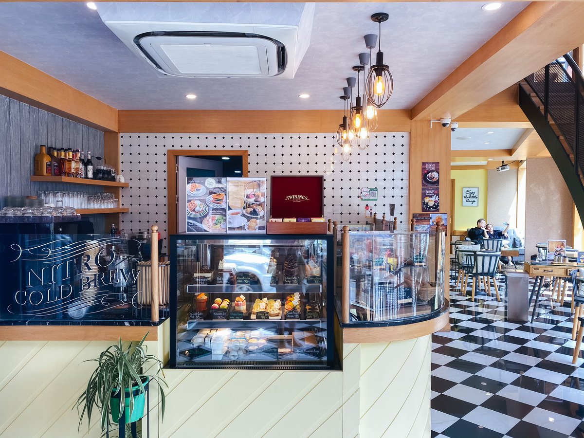 1615p's tweet photo. คาเฟ่นั่งทำงานได้ เงียบ คนไม่เยอะ แล้วคือเซ็ต afternoon tea 290 บาทสำหรับสองคนได้หมดในรูปเลย คุ้มนะ อิ่มพอดีๆ

📍sift bakeshop &amp; cafe ห้วยขวาง

#รีวิวคาเฟ่ #อร่อยบอกต่อ @aroii https://t.co/mCk639u2JA