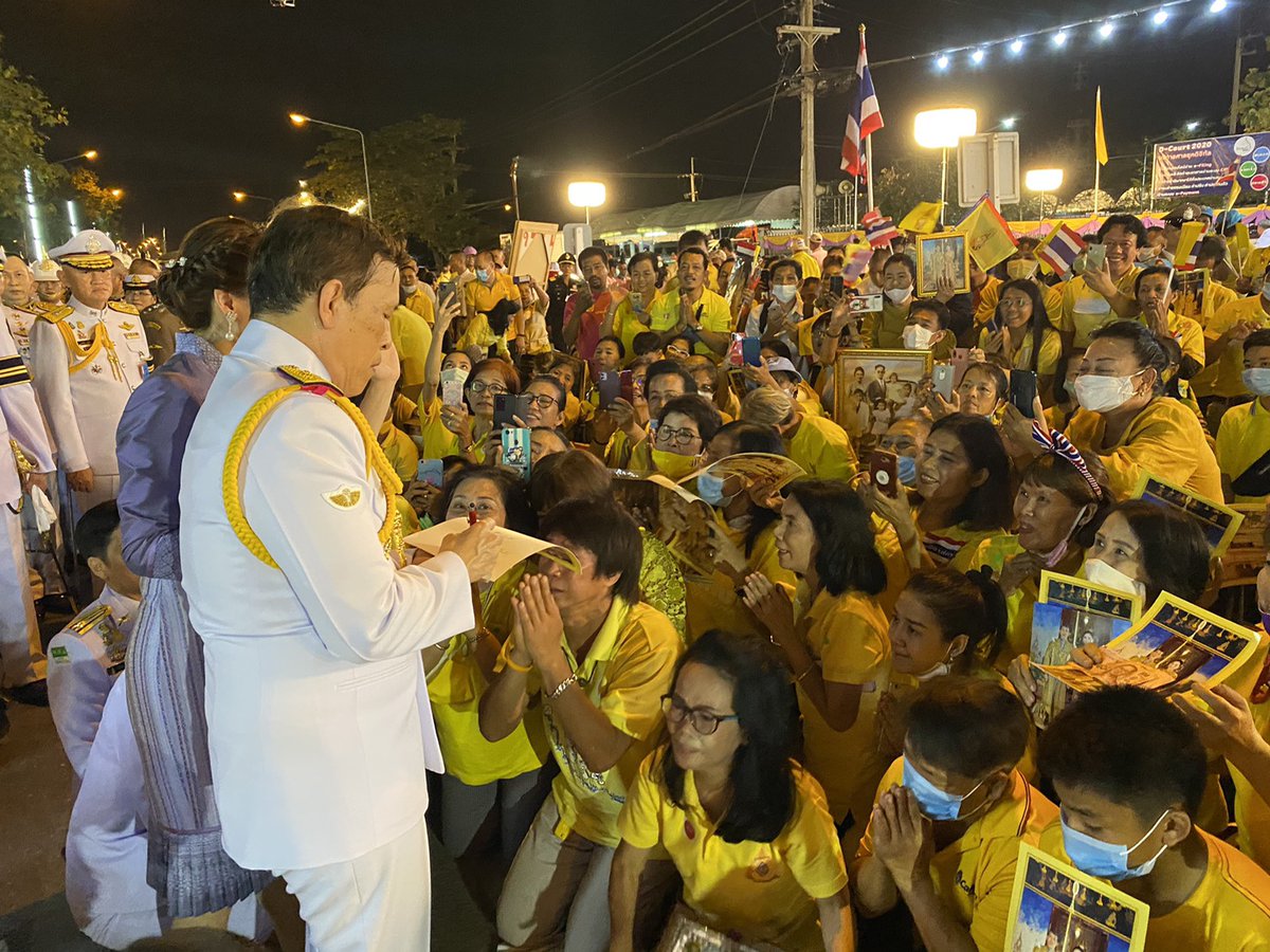 Teerapon3939's tweet photo. ขอพระองค์ทรงพระเจริญ🇹🇭💛
#ทำในสิ่งที่ดีทำในสิ่งที่ถูก https://t.co/HUMdEE3v9H