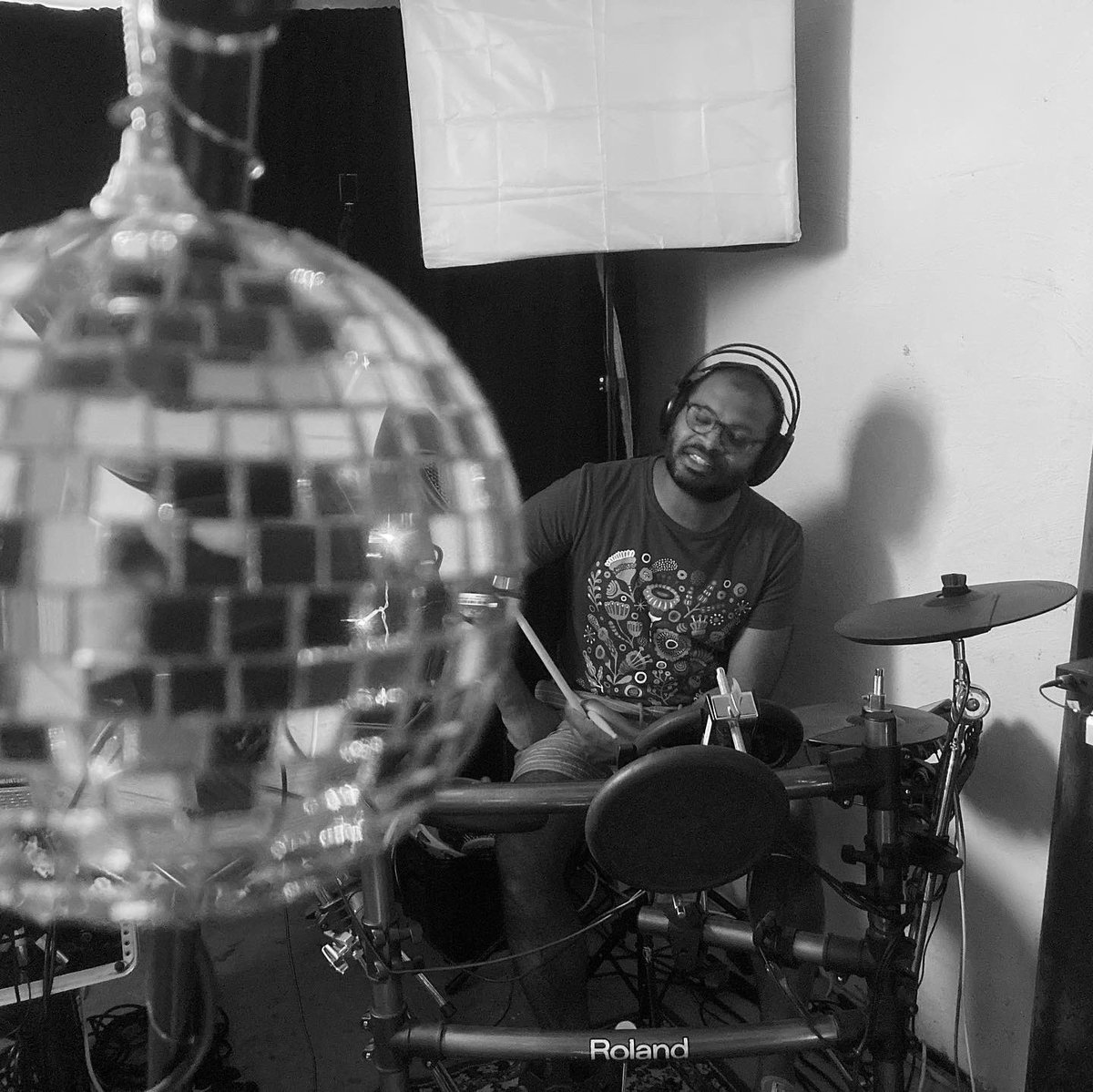 hiddencurrents_'s tweet image. First rehearsal for months. Three piece Hidden Currents. (Not shown, Richard Jelbert)