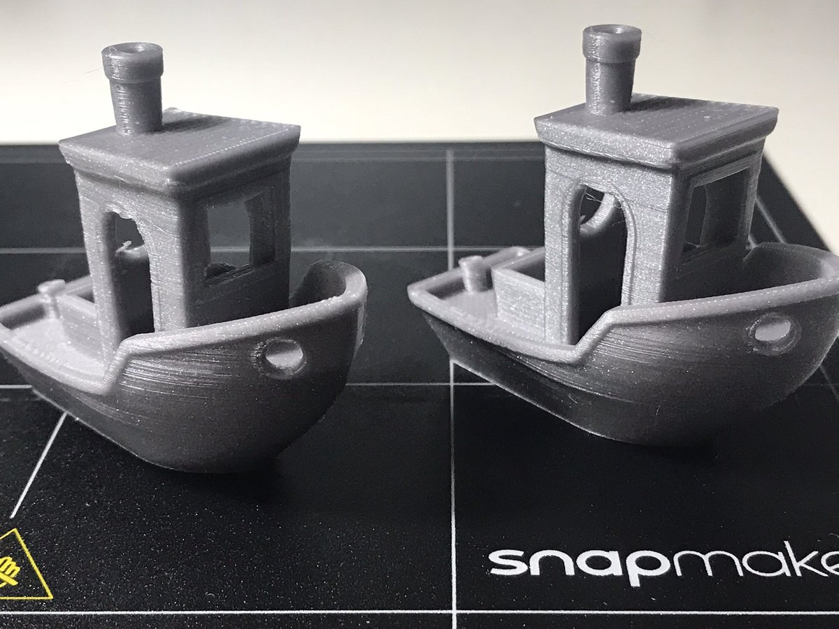 cobac's tweet image. ノズルチャレンジ本日分終了。同じフィラメント、同じGコードです。左が純正で右がテクダイヤさん。
劇的な差はないですがブリッジなど細いところで改善されてます。スベスベ感も違います。
0.2〜0.3mmあたりがあれば即買いたいですね。
#テクダイヤ
#400umノズルチャレンジ
#Snapmaker2