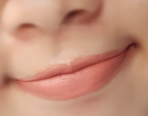 #ลิปกุหลาบ ศรีจันทร์รุ่นใหม่คือสวยมาก เป็นเนื้อแมทบางเบา ทาสบายปากมาก แถมเม็ดสีแน่น เนื้อลิปปั๊มลายกุหลาบด้วย สวยปัง ส่วนตัวชอบสี01 ชมพูแนวคุณหนูน่ารักเรียบร้อย กับ03 สีนู้ดอมส้มที่ทาได้ทุกวัน ตอนนี้วัตสันลดจาก199เหลือ179฿ด้วย ไปตำด่วนค่ะซิส #howtoperfect #srichand