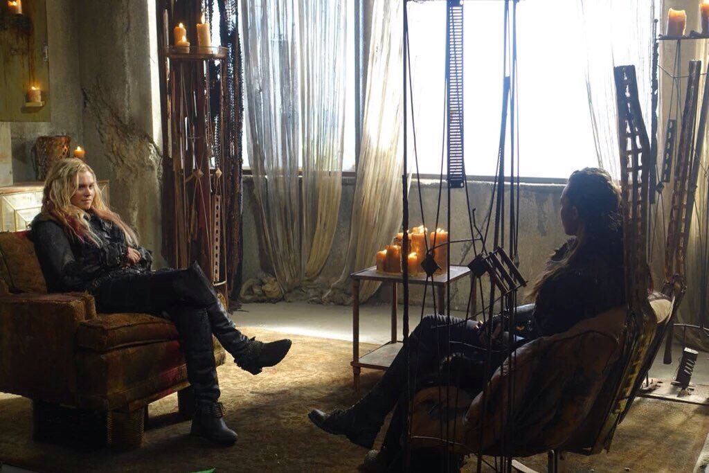 LexaGold1's tweet photo. Mentally i am here β€π
#Lexa #Clarke #ClexaBTS https://t.co/pV2ujLEUUd