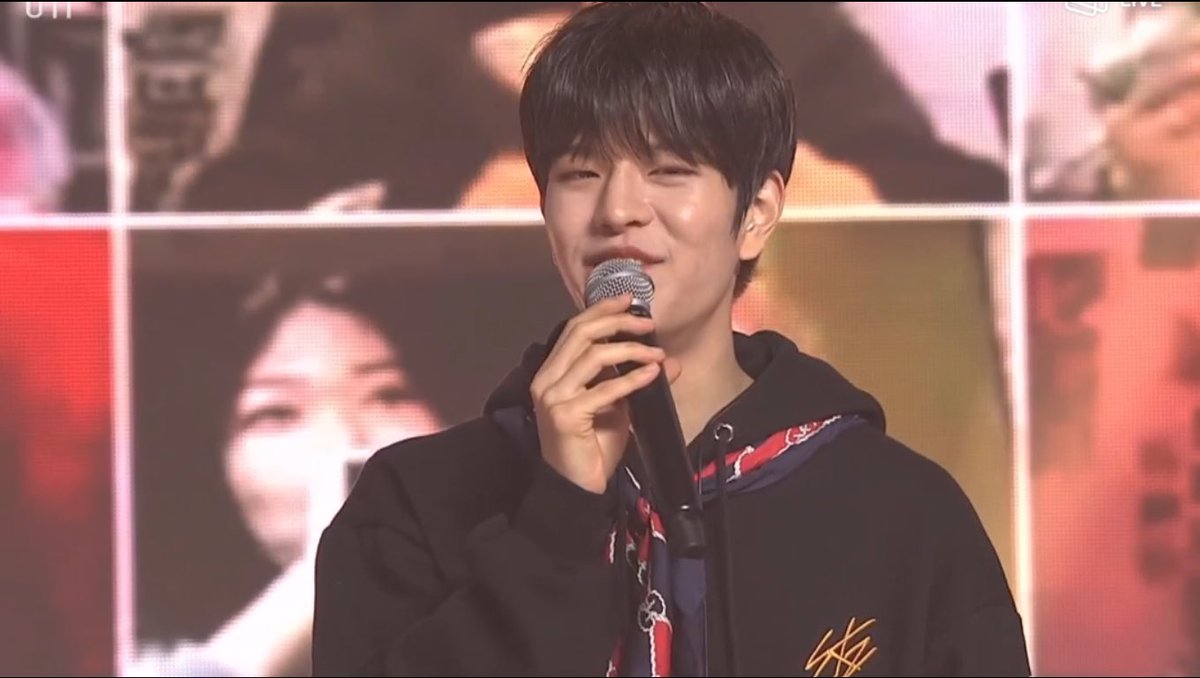 MY SCREEN SHOTS FOR SKZ CON 2020 ## 001(it’s rumbled sorry )