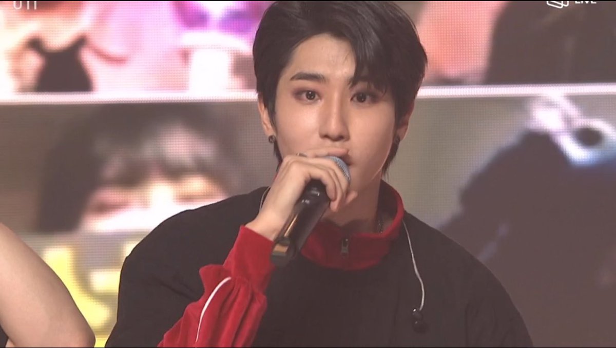 MY SCREEN SHOTS FOR SKZ CON 2020 ## 001(it’s rumbled sorry )