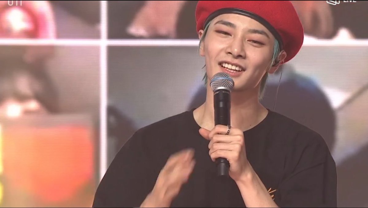 MY SCREEN SHOTS FOR SKZ CON 2020 ## 001(it’s rumbled sorry )