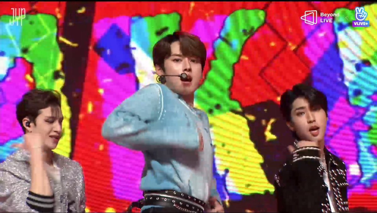 MY SCREEN SHOTS FOR SKZ CON 2020 ## 001(it’s rumbled sorry )