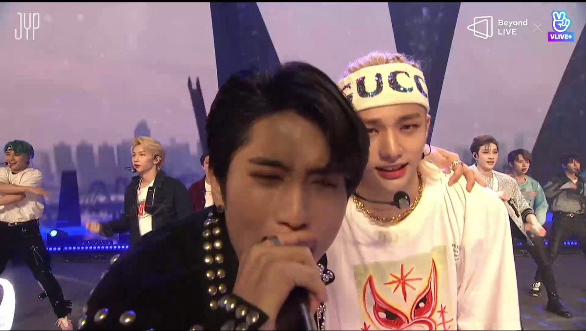 MY SCREEN SHOTS FOR SKZ CON 2020 ## 001(it’s rumbled sorry )