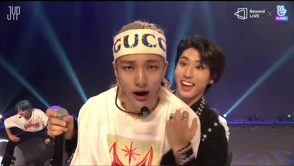 MY SCREEN SHOTS FOR SKZ CON 2020 ## 001(it’s rumbled sorry )