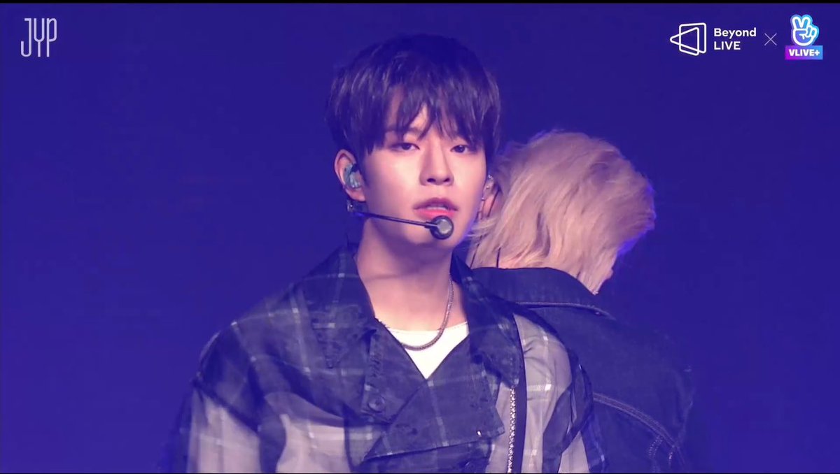 MY SCREEN SHOTS FOR SKZ CON 2020 ## 001(it’s rumbled sorry )