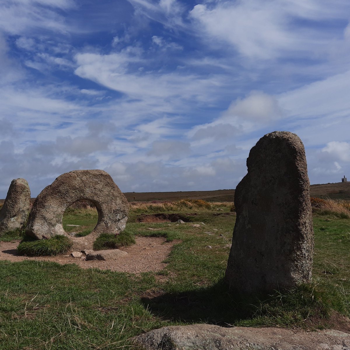 Some  #PrehistoryOfPenwith as my  #megalithic contribution to  #MuseumsUnlocked  @profdanhicksAll in West Penwith,  #Cornwall 1. The Mên-an-tol 2. Equinox Sunset at the Propped Stones, Little Galva 3. Bosporthennis Beehive Hut4. The Blind Fiddler