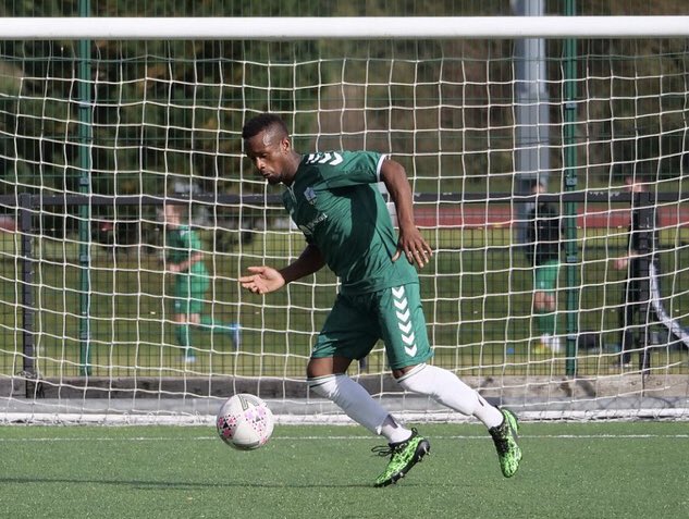 FrowFC's tweet photo. Happy Birthday to the one &amp; only @gilly_williams_🎂⚽️ #Gilly #ManLikeGil #FrowLegend https://t.co/HzdDEx9dio
