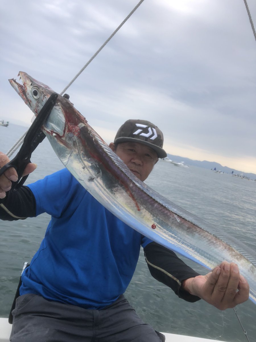 mcwarks1's tweet photo. 最近好調な太刀魚行ってきました。
船中160本
入れ食いの時間帯有り楽しめました🎵 https://t.co/dSMBvgJxei