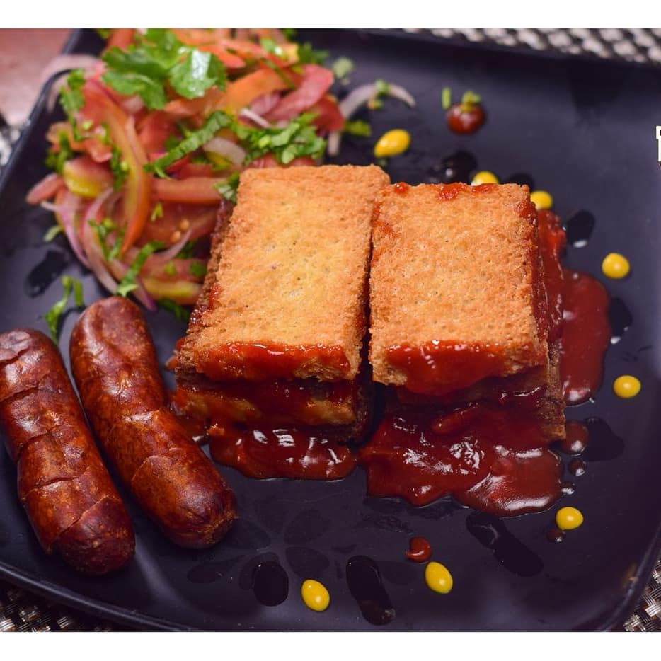 PorkLegend's tweet photo. It's SUNDAY 🌹

Family Day Out!

Karibuni hapa #theporklegends for lasting family memories. 😋😋😇.
#RejectBBI #UhuruAkoKazi
#maishasherehefriday
#weekendvibes
 We are in Nkubu town, Opposite Box Hub next to Solution Sacco. Call us on 0111 899 666

Karibuni kwa mlo. https://t.co/2Y9bA3U9t0