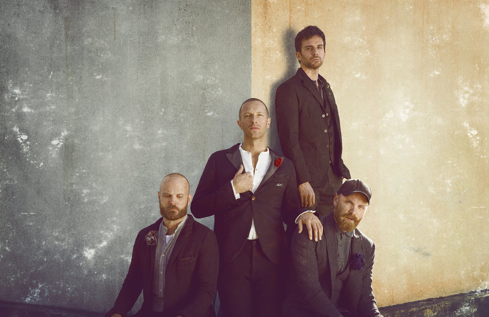 coldplaying's tweet photo. Coldplay's eighth studio album 𝗘𝘃𝗲𝗿𝘆𝗱𝗮𝘆 𝗟𝗶𝗳𝗲 was released 1 year ago today! 🌙🔆

What is your favourite track from the album? https://t.co/lijnluQOQj