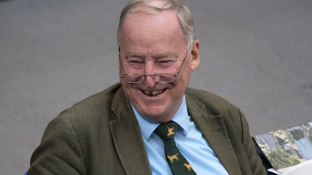 feymar23's tweet photo. Die #geistigen Anstifter von #islamfeindlichen und generell #fremdenfeindlichen #Anschlägen!
#AfDVerbot
#afdverbotJETZT
#fckafd
#afdrausausdenparlamenten
#afdkannweg
#afdrausausdenparlamenten
#weidel
#Gauland
#Hanau
#sellner https://t.co/nIzygv96lN