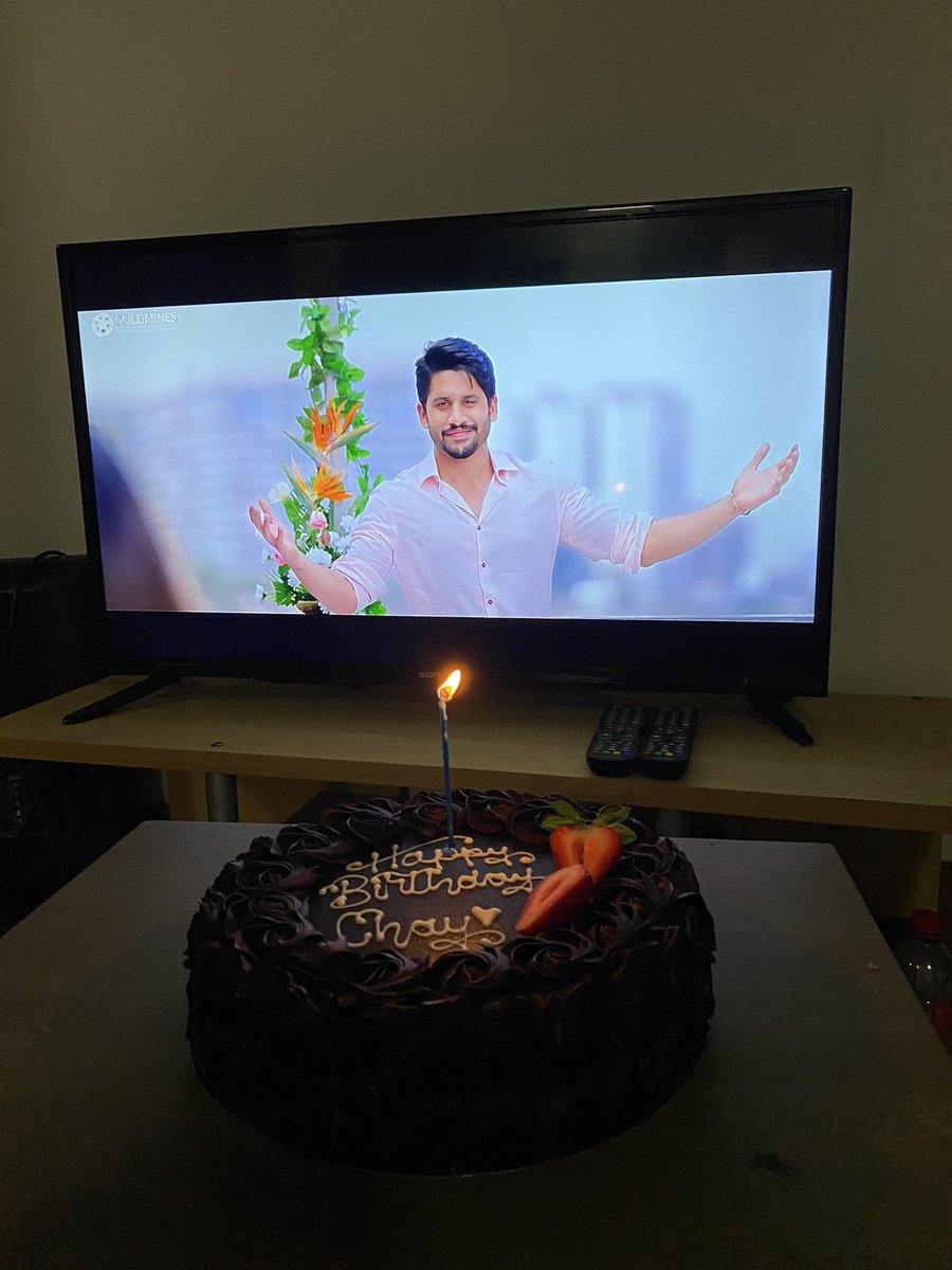  @ChayVarun Celebrating Yuvasamrat  @chay_akkineni Birthday In Australia  #HBDNagaChaitanya 