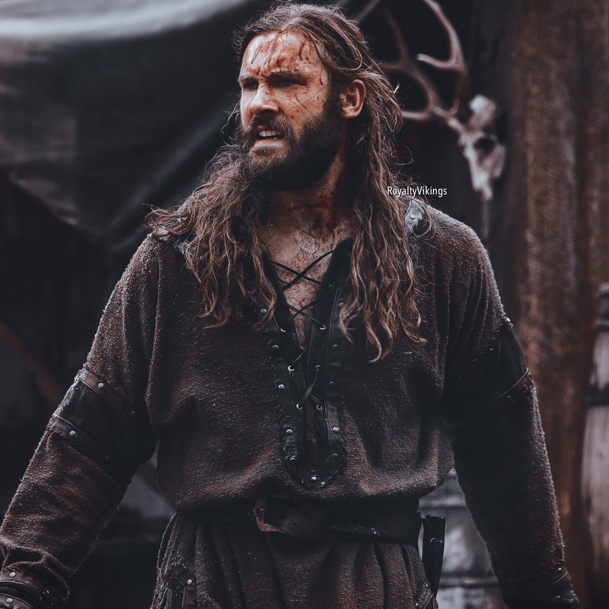 royaltyvikings's tweet photo. Viking                     •              Franc https://t.co/ZZ58fZyF6J