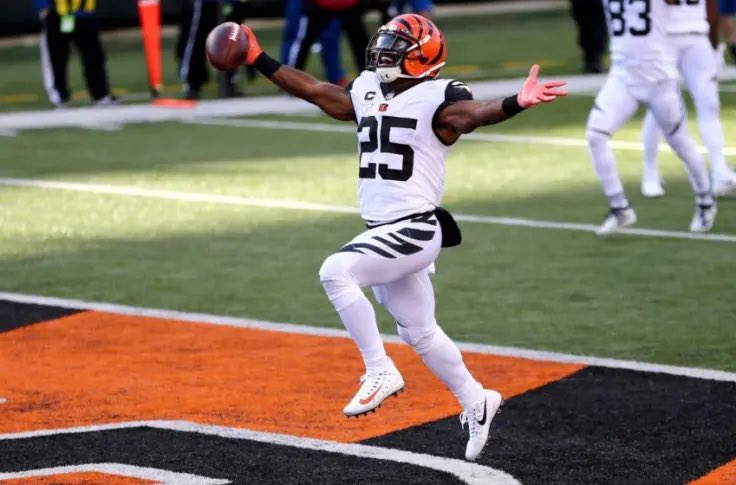 Happy Birthday to Giovani Bernard! 