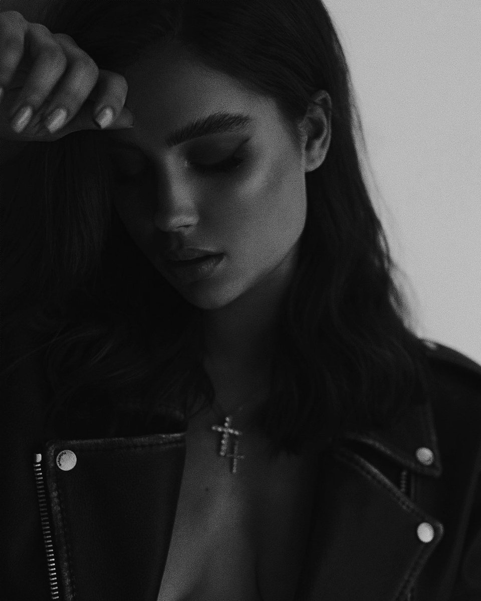 ㅤㅤ危 · 𝗗𝗔𝗡𝗚𝗘𝗥𝗢𝗨𝗦
ㅤı do̶n't need sugαɾ lovǝ